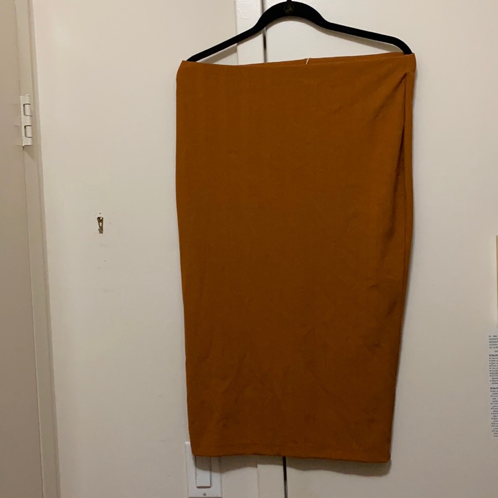 Mustard mid length Zara pencil skirt
